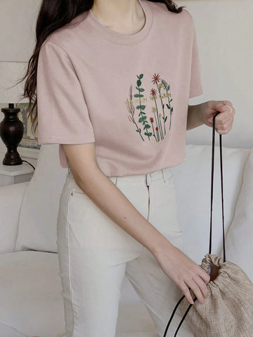 DAZY Floral & Letter Embroidery Tee
