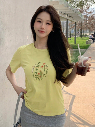 DAZY Floral & Letter Embroidery Tee