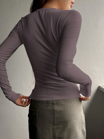 DAZY Solid Half Button Ribbed Knit Tee