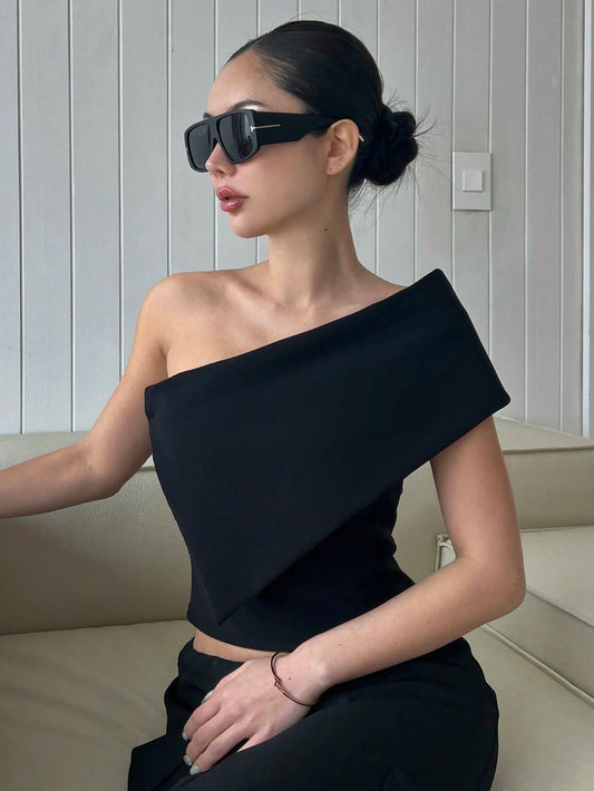 DAZY Ladies' Summer Casual Oblique Shoulder Solid Color T-Shirt