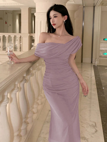 DAZY Women's Solid Color Asymmetric Shoulder Short Sleeve Elegant Midi Dress