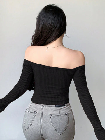 Women's Off-Shoulder Fitted T-Shirt