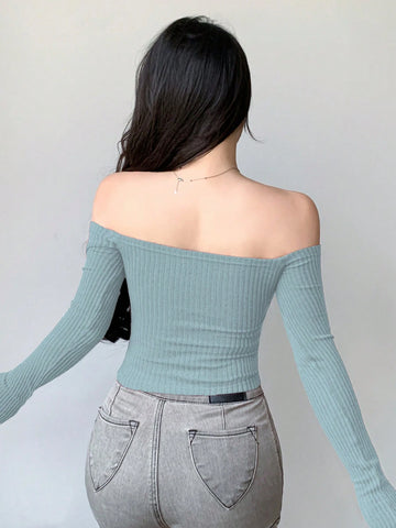 Women's Off-Shoulder Fitted T-Shirt