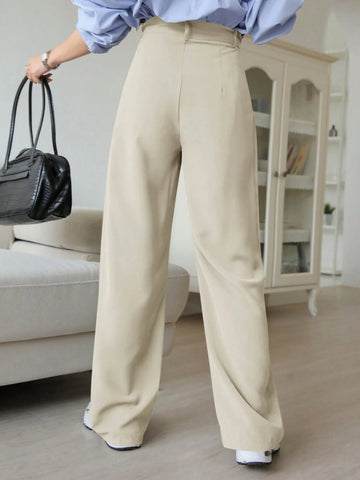 DAZY Plain Casual Solid Color Pleated Straight-Leg Dress Pants