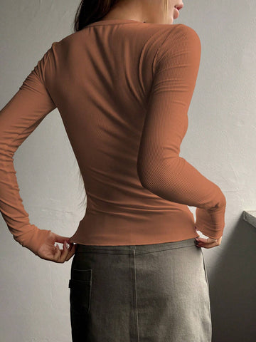 DAZY Solid Half Button Ribbed Knit Tee