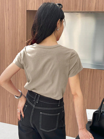 DAZY Solid Color Embroidered Heart Short Sleeve T-Shirt