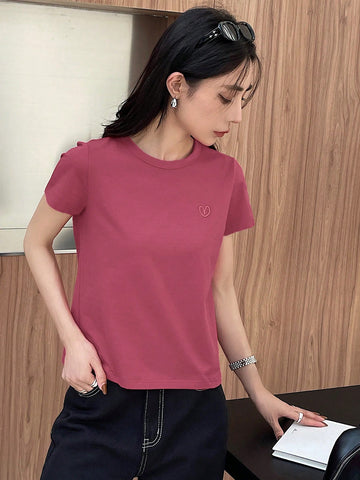 DAZY Solid Color Embroidered Heart Short Sleeve T-Shirt