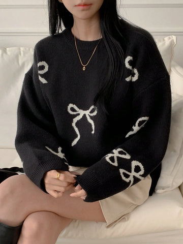 Round Neck Dropped Shoulder Loose Bow Pattern Pullover Sweater