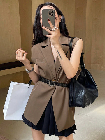 DAZY Women Front Button Sleeveless Pocket Plain Casual Vest Women Blazers