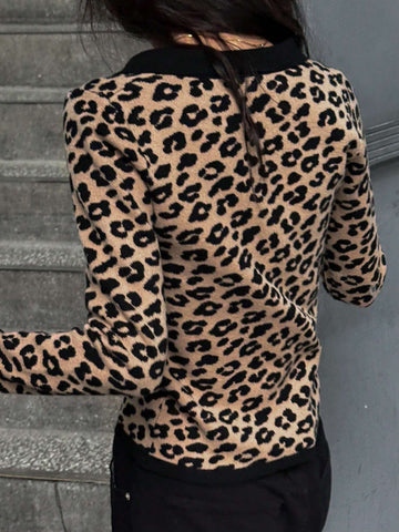 DAZY Women's Contrast Color Pullover Sweater