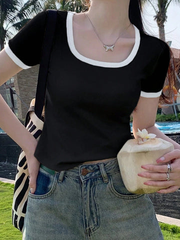 DAZY Casual Simple Contrast Trim Round Neck Short Sleeve T-Shirt