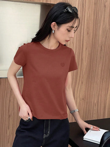 DAZY Solid Color Embroidered Heart Short Sleeve T-Shirt