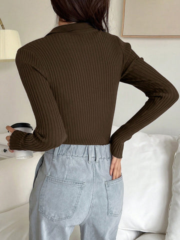 DAZY Solid Color Casual Business Style Turtleneck Fitted Sweater