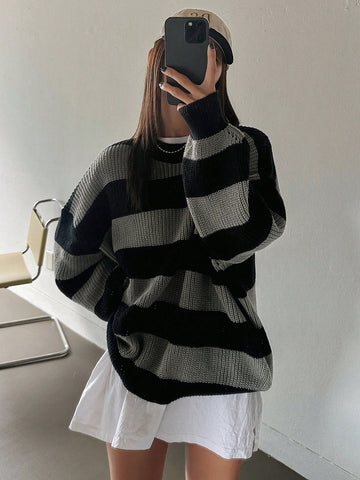 Women's Casual Solid Color Loose Fit Round Neck Sweater