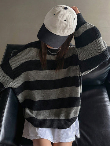 Women's Casual Solid Color Loose Fit Round Neck Sweater