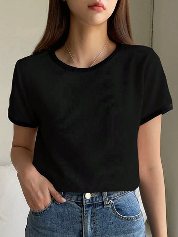 DAZY Casual Simple Contrast Trim Round Neck Short Sleeve T-Shirt