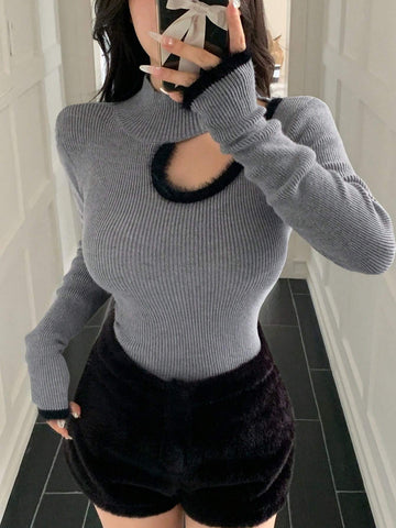 Women's Contrast Color Patchwork Hollow Out Turtleneck Sweater