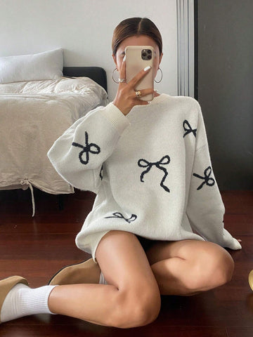 Round Neck Dropped Shoulder Loose Bow Pattern Pullover Sweater