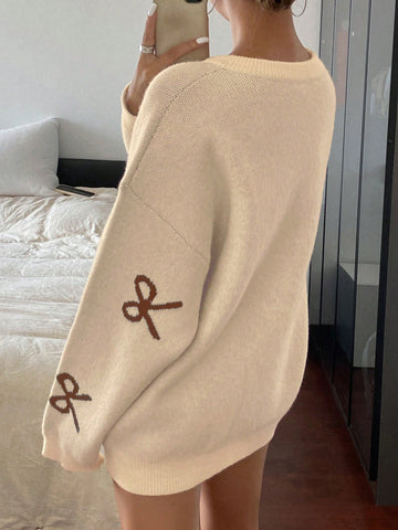 Round Neck Dropped Shoulder Loose Bow Pattern Pullover Sweater