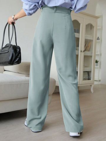 DAZY Plain Casual Solid Color Pleated Straight-Leg Dress Pants