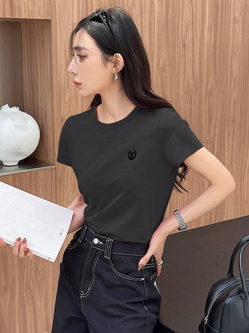 DAZY Solid Color Embroidered Heart Short Sleeve T-Shirt
