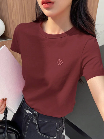 DAZY Solid Color Embroidered Heart Short Sleeve T-Shirt