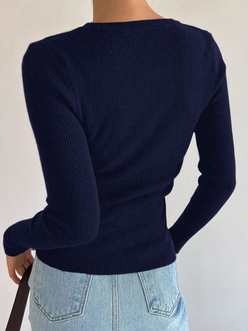Tight Knit Pullover Sweater