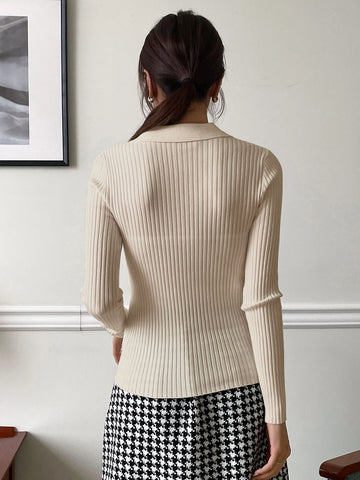 DAZY Solid Color Casual Business Style Turtleneck Fitted Sweater