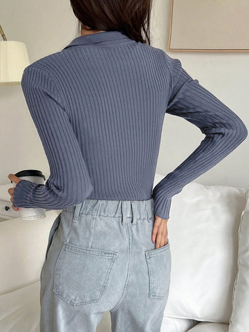 DAZY Solid Color Casual Business Style Turtleneck Fitted Sweater