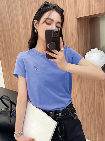 DAZY Solid Color Embroidered Heart Short Sleeve T-Shirt