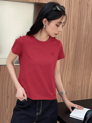 DAZY Solid Color Embroidered Heart Short Sleeve T-Shirt