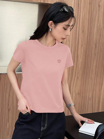 DAZY Solid Color Embroidered Heart Short Sleeve T-Shirt