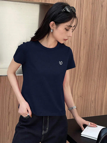 DAZY Solid Color Embroidered Heart Short Sleeve T-Shirt
