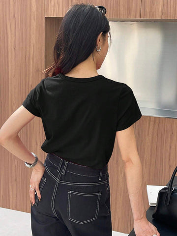 DAZY Solid Color Embroidered Heart Short Sleeve T-Shirt