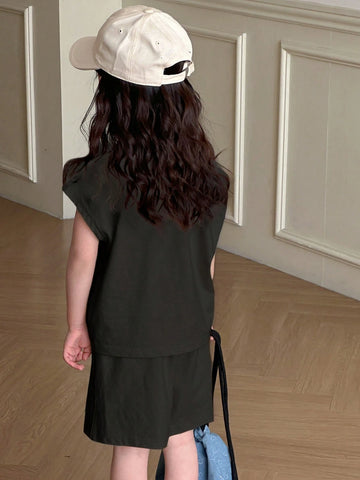 Young Girl Polo Collar Knit Printed & Embroidered Short Sleeve T-Shirt + Knit Shorts