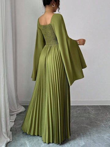 Fashionable Long Autumn Dress