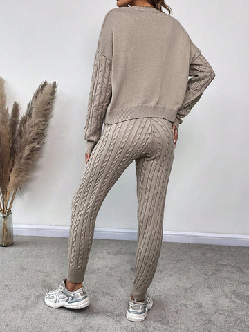 Essnce Cable Knit Top & Knit Pants & Cardigan