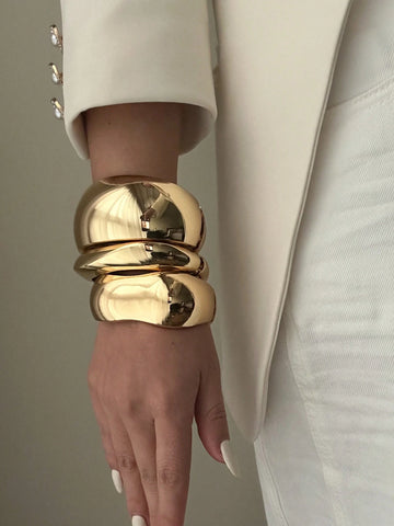Exaggerated Asymmetrical Smooth Curve Bracelet Set