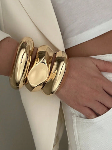 Exaggerated Asymmetrical Smooth Curve Bracelet Set