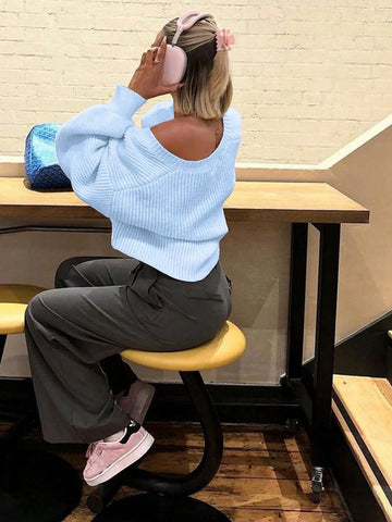 V-Neck Front Twisted Buckle Long-Sleeved Knitted Cardigan