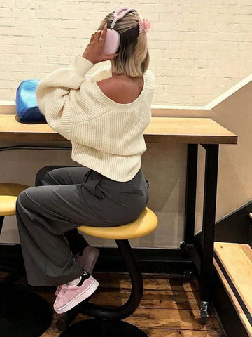 V-Neck Front Twisted Buckle Long-Sleeved Knitted Cardigan