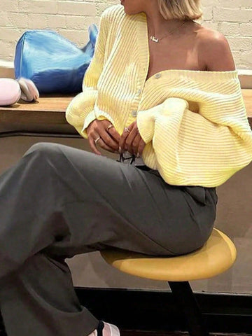 V-Neck Front Twisted Buckle Long-Sleeved Knitted Cardigan