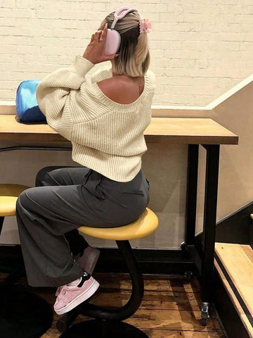 V-Neck Front Twisted Buckle Long-Sleeved Knitted Cardigan