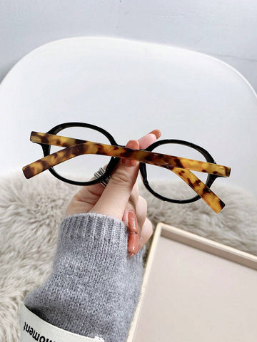 Fashionable Decorative Glasses