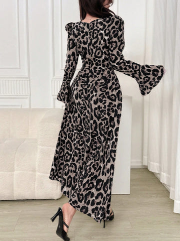 Women's Fashion Leopard Print Flare Sleeve Dress