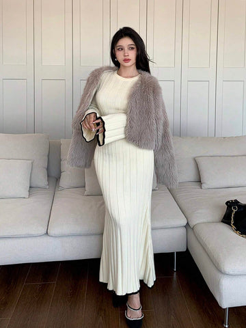 Feyla Women's Elegant Long Flare Sleeve Knit Sweater Dress