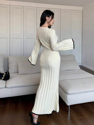 Feyla Women's Elegant Long Flare Sleeve Knit Sweater Dress