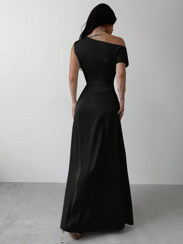 Elegant Asymmetric Shoulder Ruched Mermaid Hem Dress