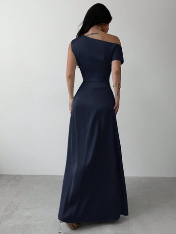 Elegant Asymmetric Shoulder Ruched Mermaid Hem Dress