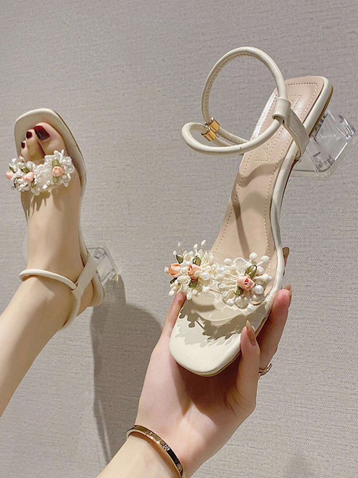 Flower Decor Chunky Heel Ankle Strap Sandals